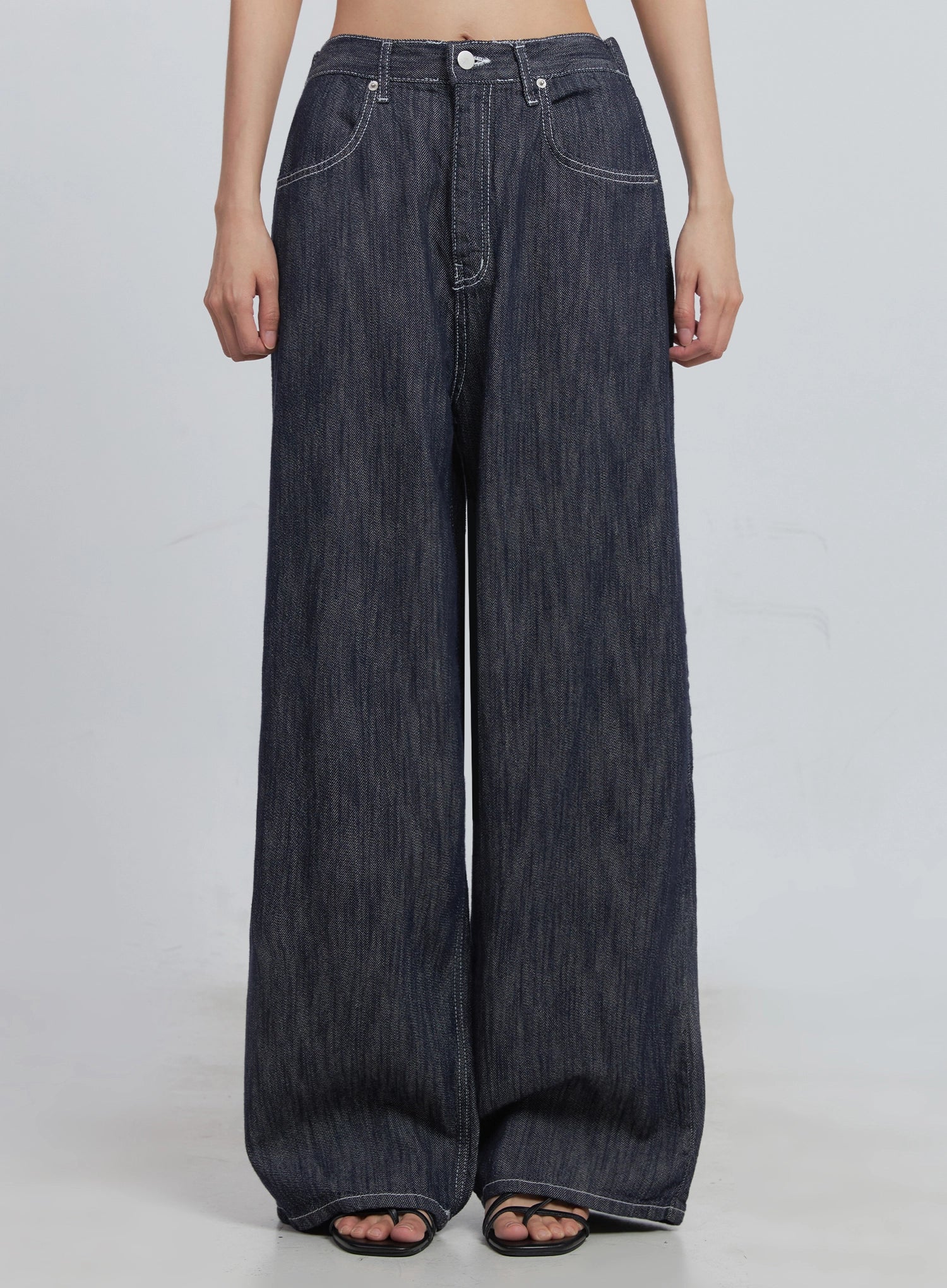 Kaylie Stitched Wide-Leg Jeans IU512