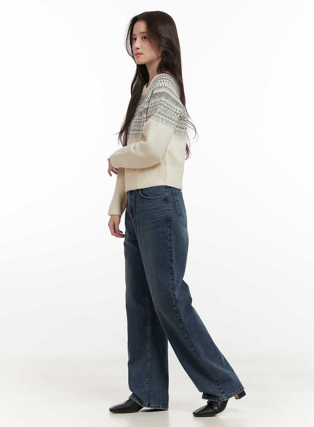 Indira Straight Fit Denim Jeans ON429
