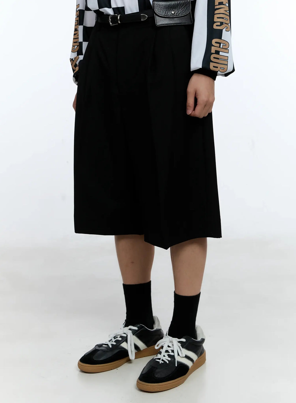 Men's Classic Pleated Bermuda Shorts IG519