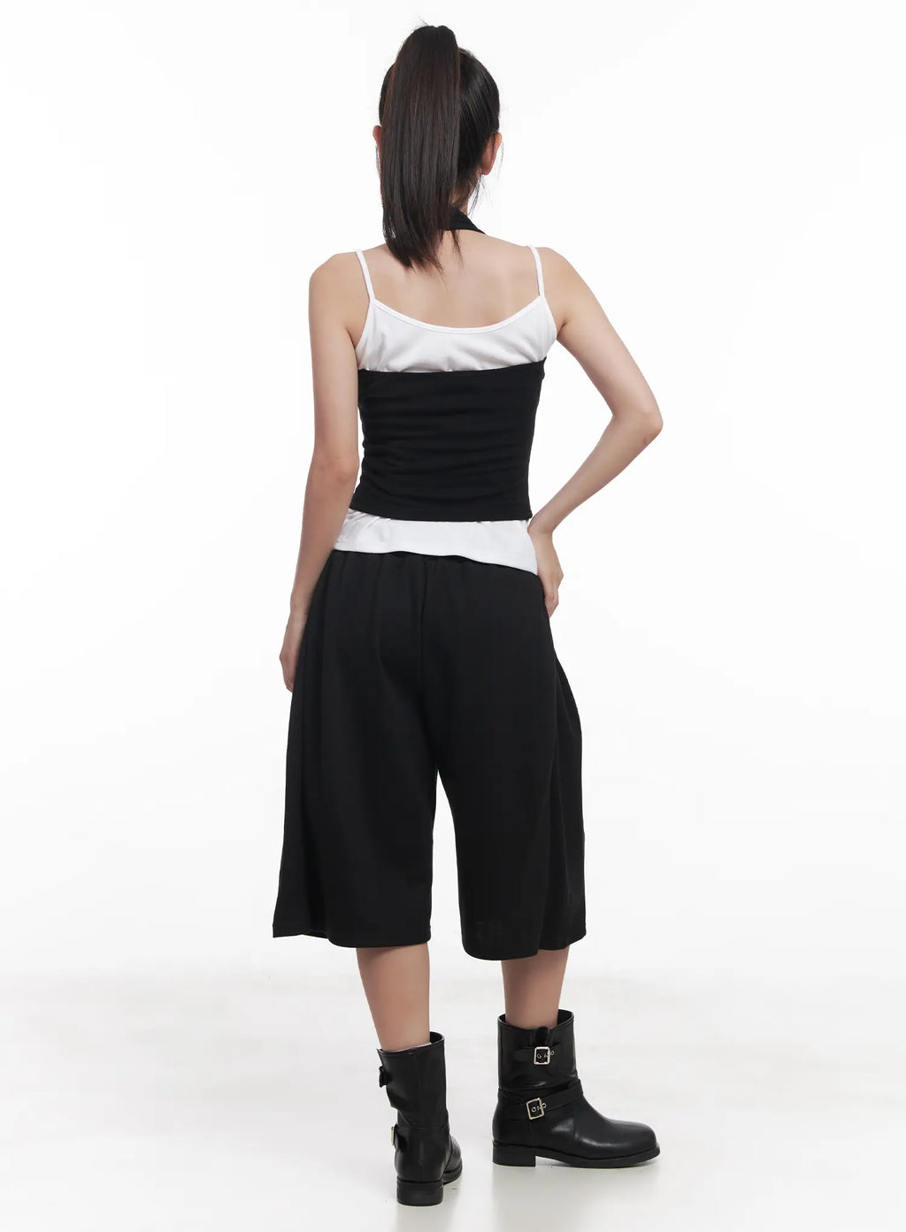 Cropped Halter Top CU517