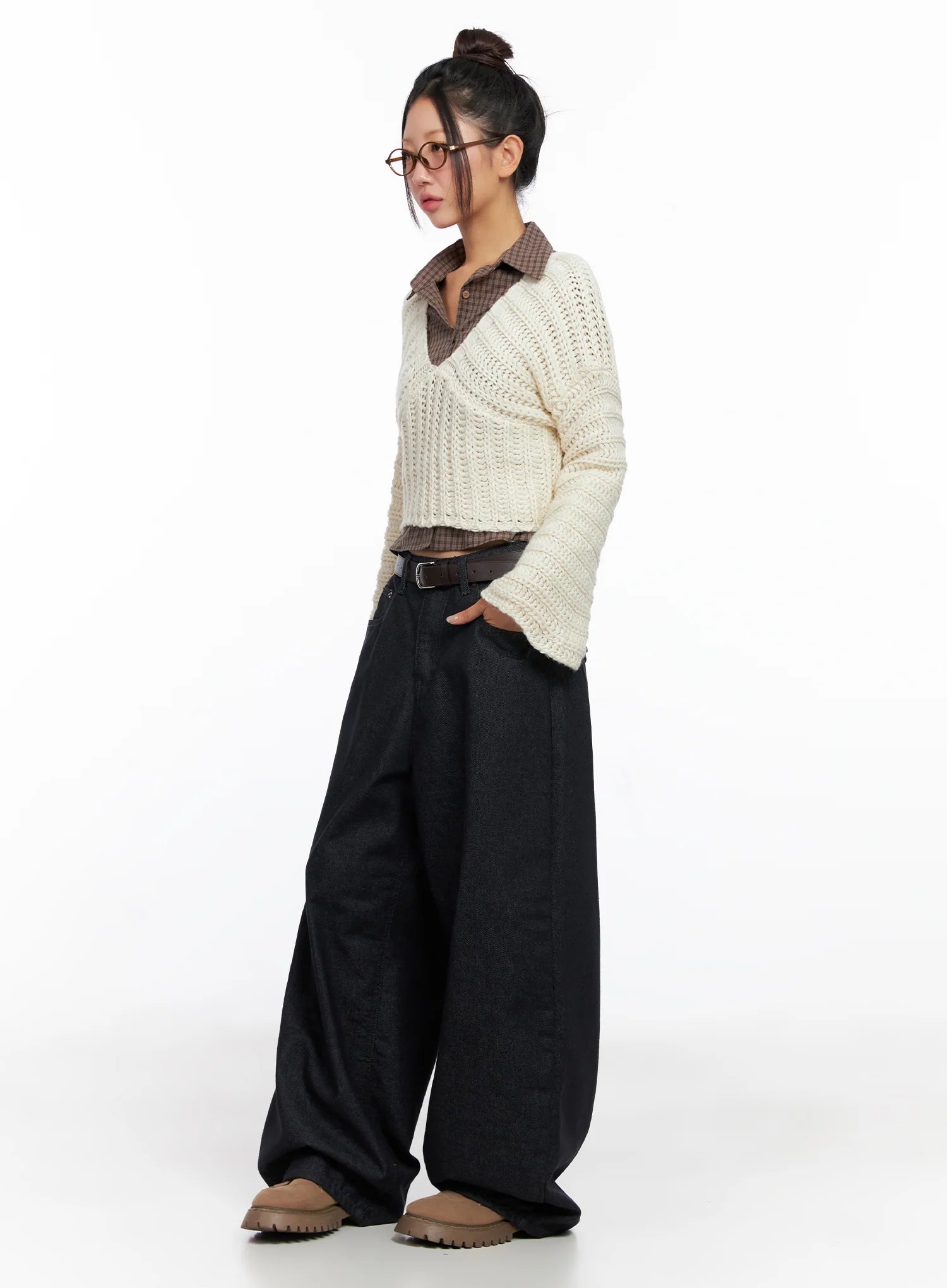 V-Neck Cropped Knit Sweater CO515