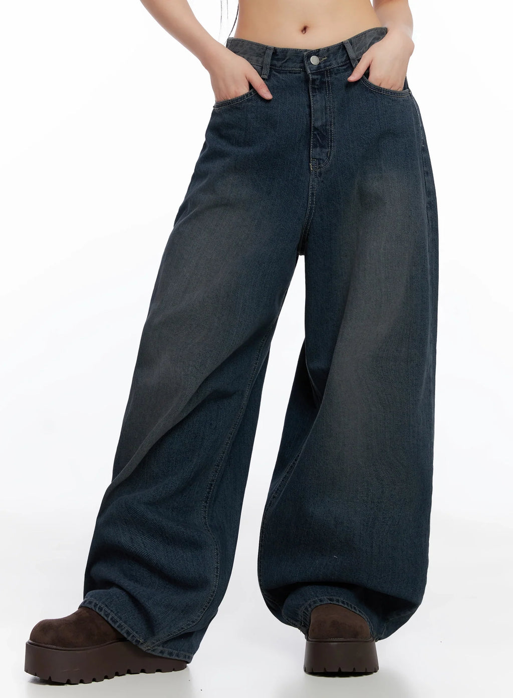 Adelyn Washed Baggy Jeans IS525