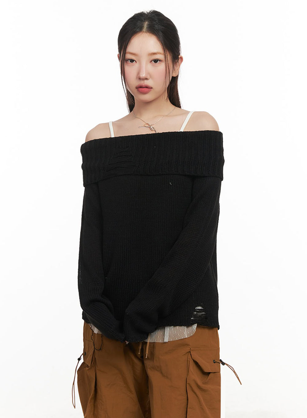 Off-Shoulder Distressed Sweater IM525