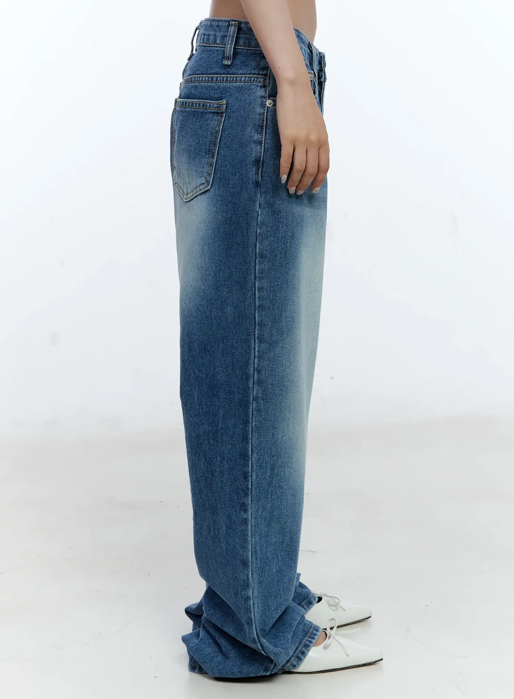 Dabin Classic Straight-Fit Denim Jeans CL530