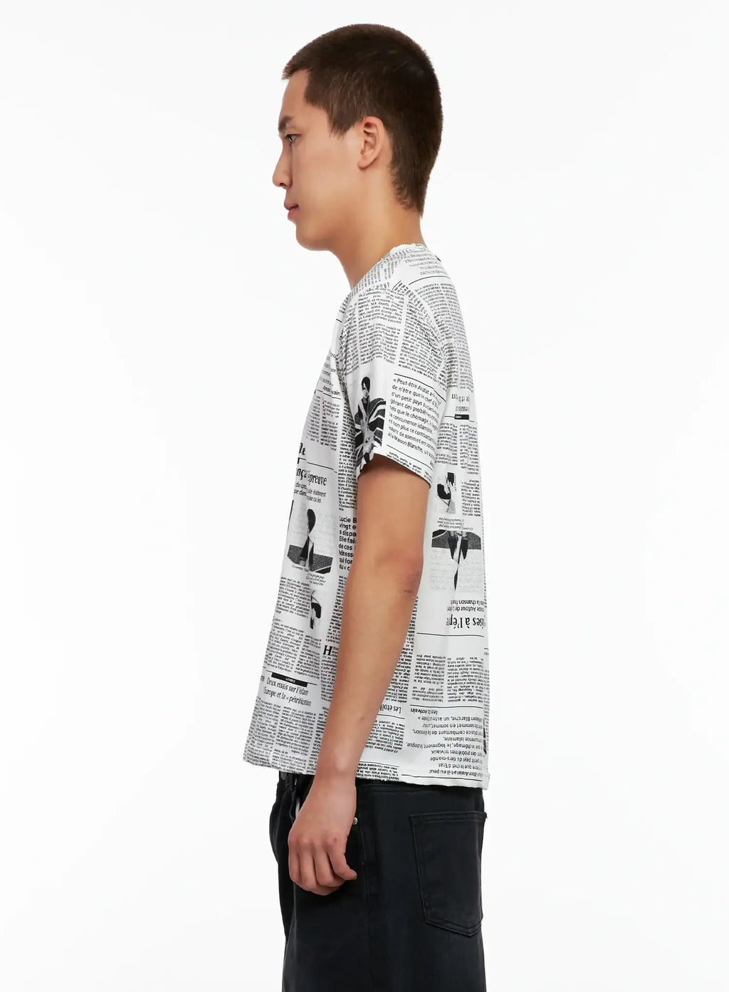 Men's Newspaper Graphic Tee IG511