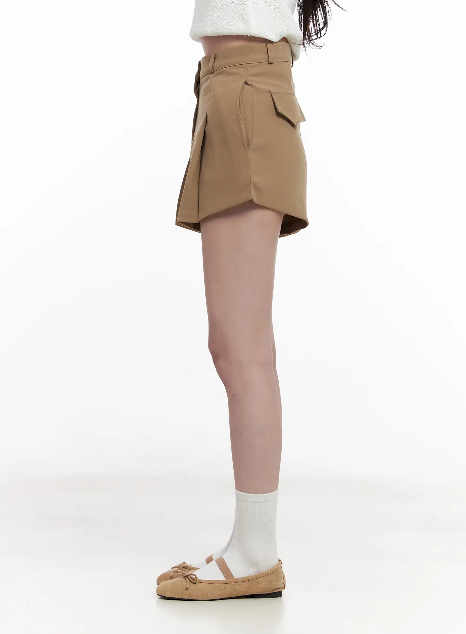 Pleated High-Waist Shorts CL515