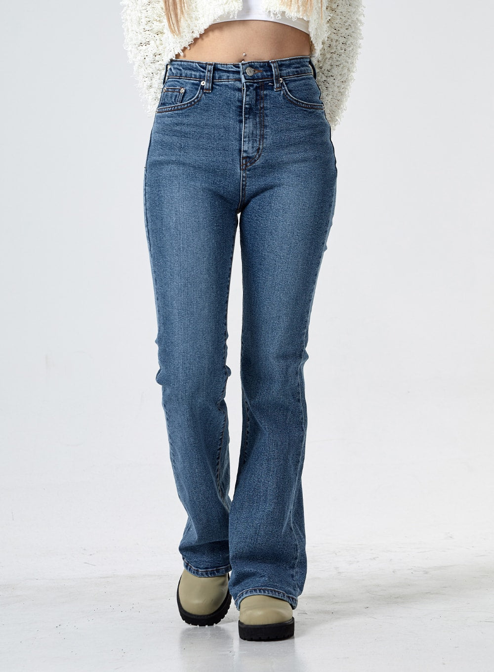 Boot Cut Blue Jeans CG24