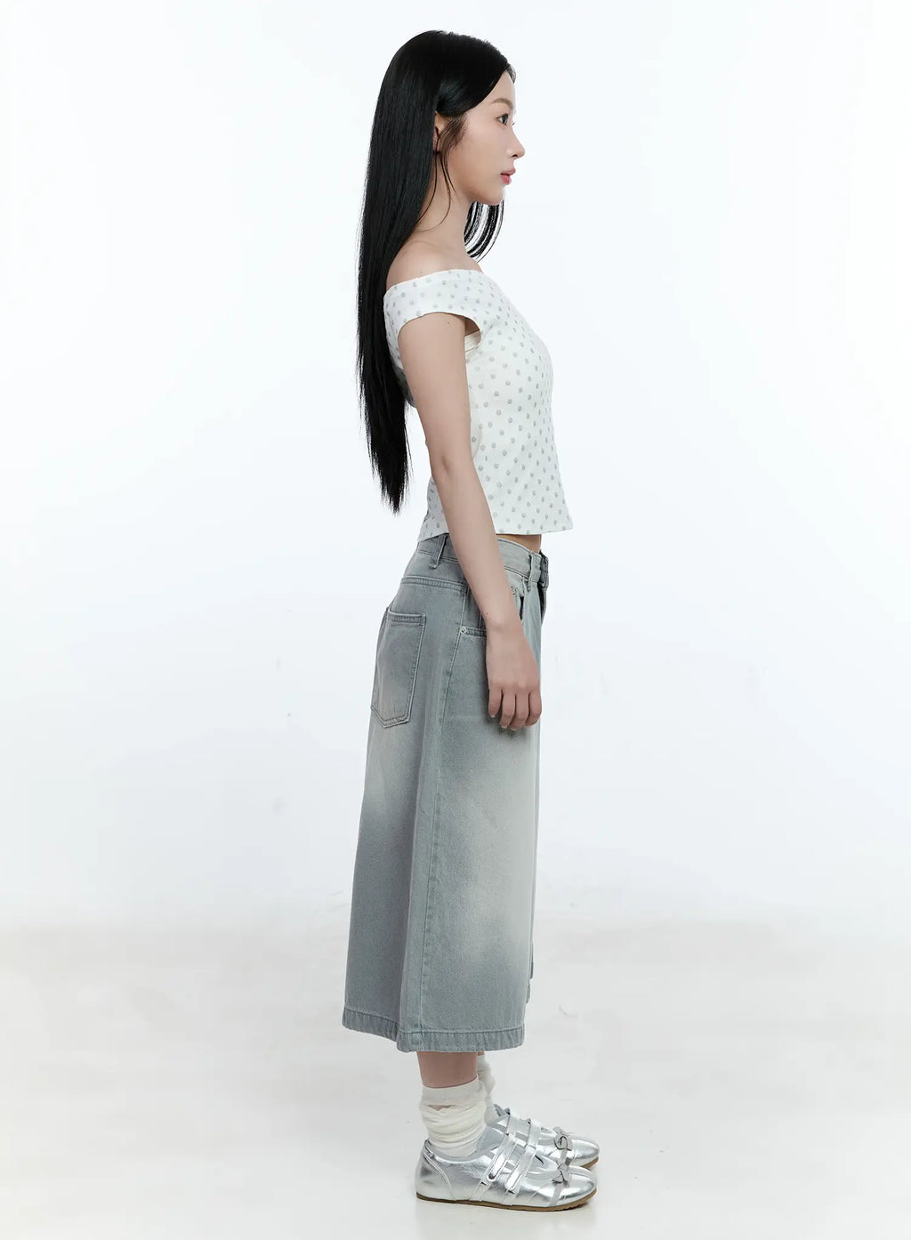 Polka-Dot Off-Shoulder Tee CG511