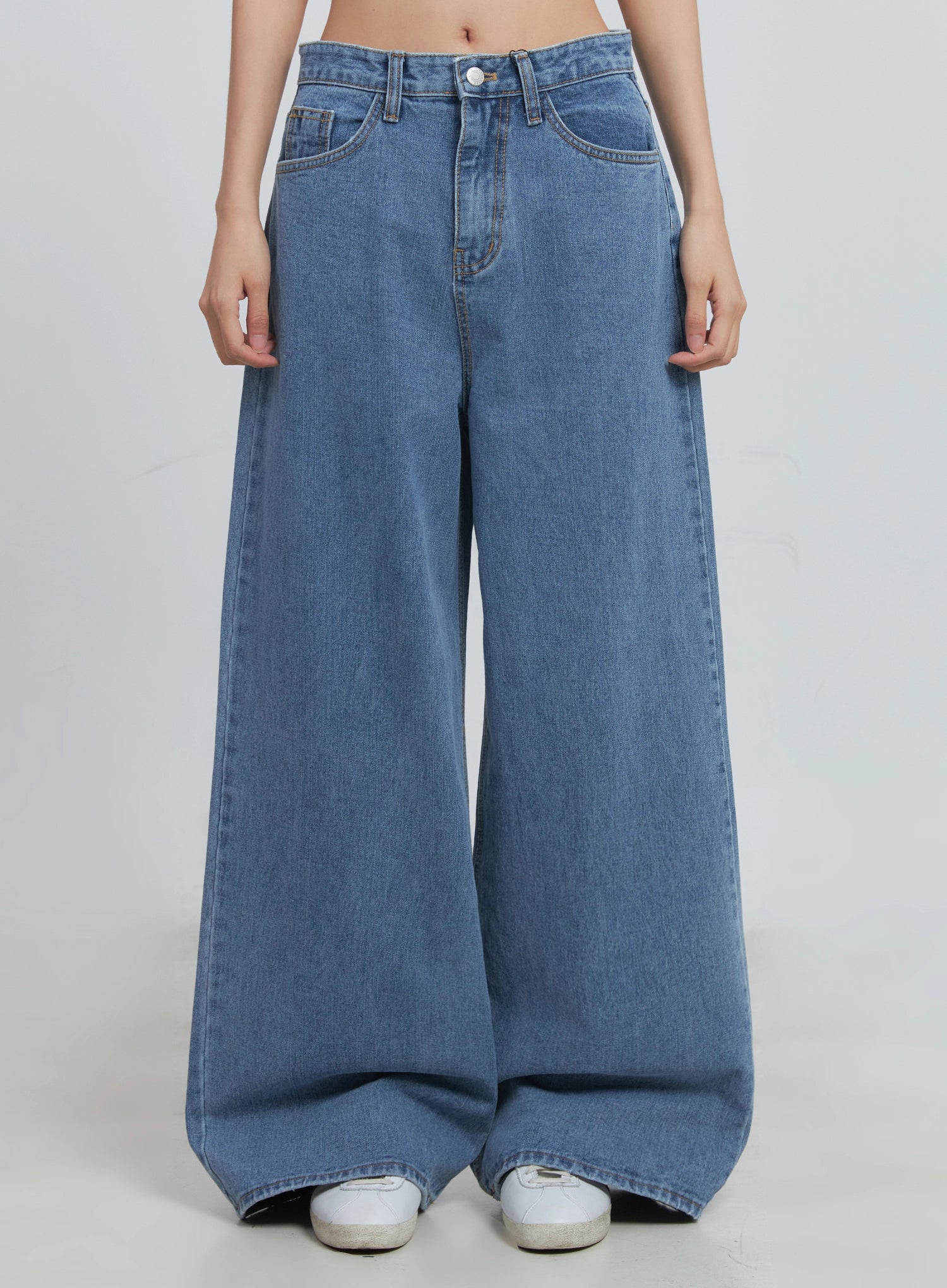 Daniela Wide-Leg Jeans IU512