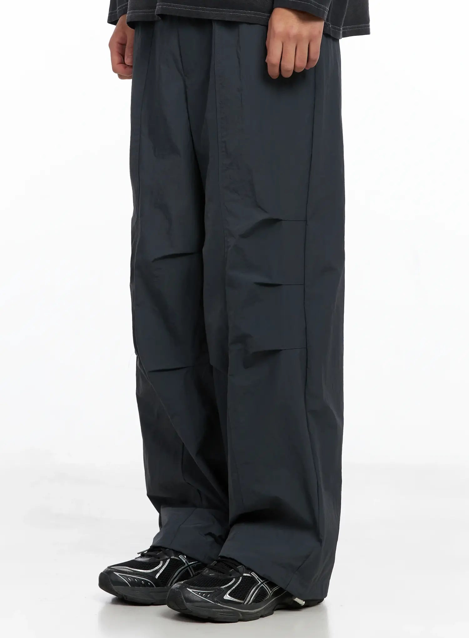 Men's Parachute Pants IG529