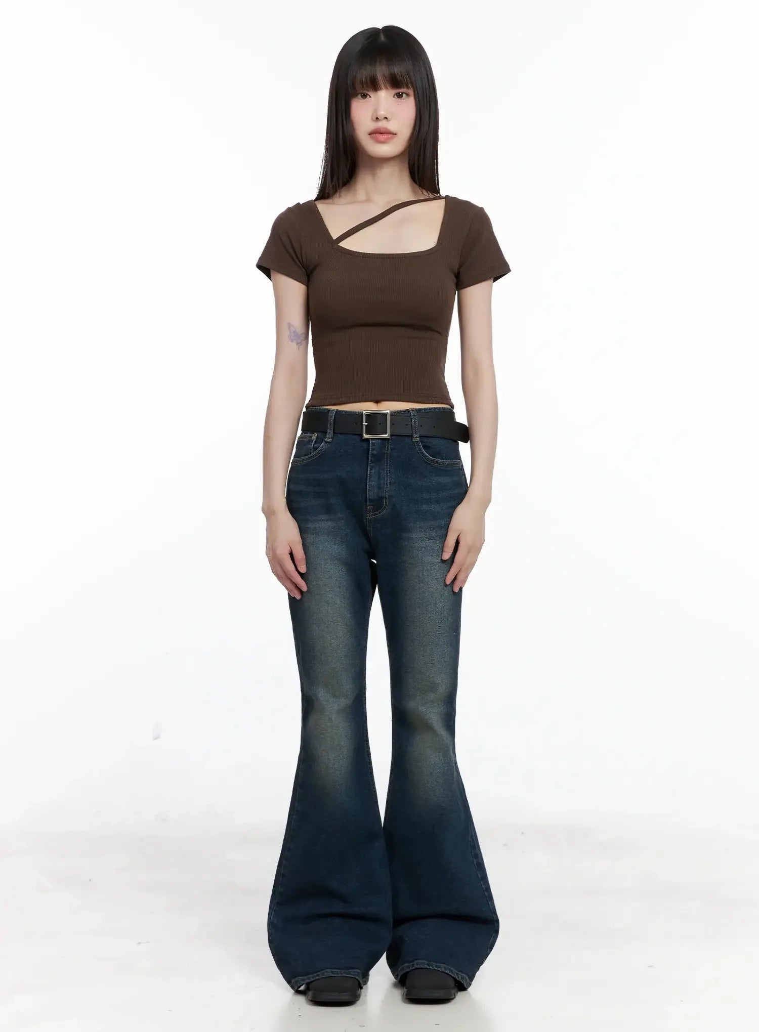 Seoyeon High-Waist Distressed Flare Jeans IL531