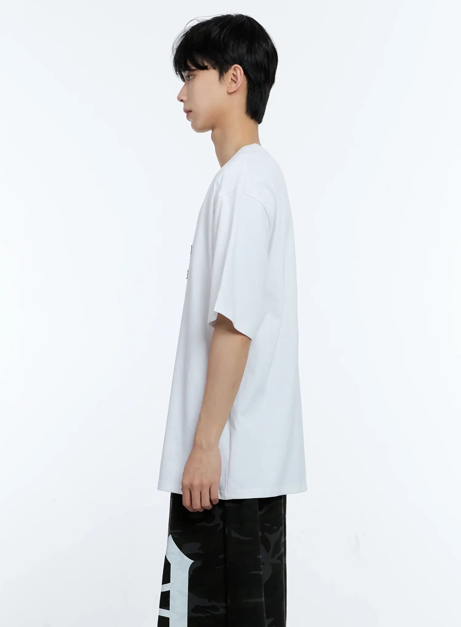 Men's Camo Graphic T-Shirt IL529