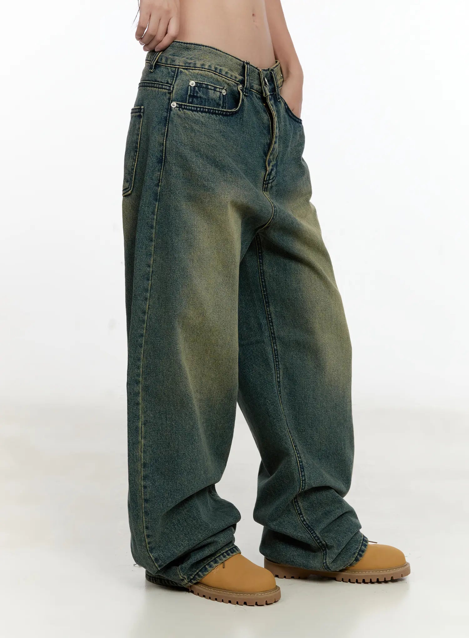 Sooyoung Baggy Vintage Wash Jeans CL531