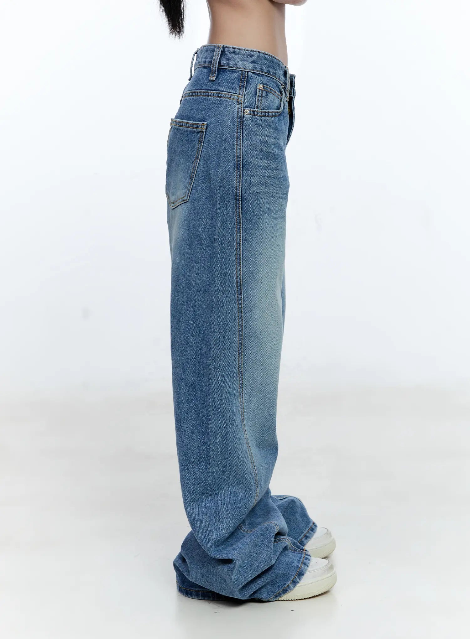 Ana Wide-Leg Denim Jeans CG507