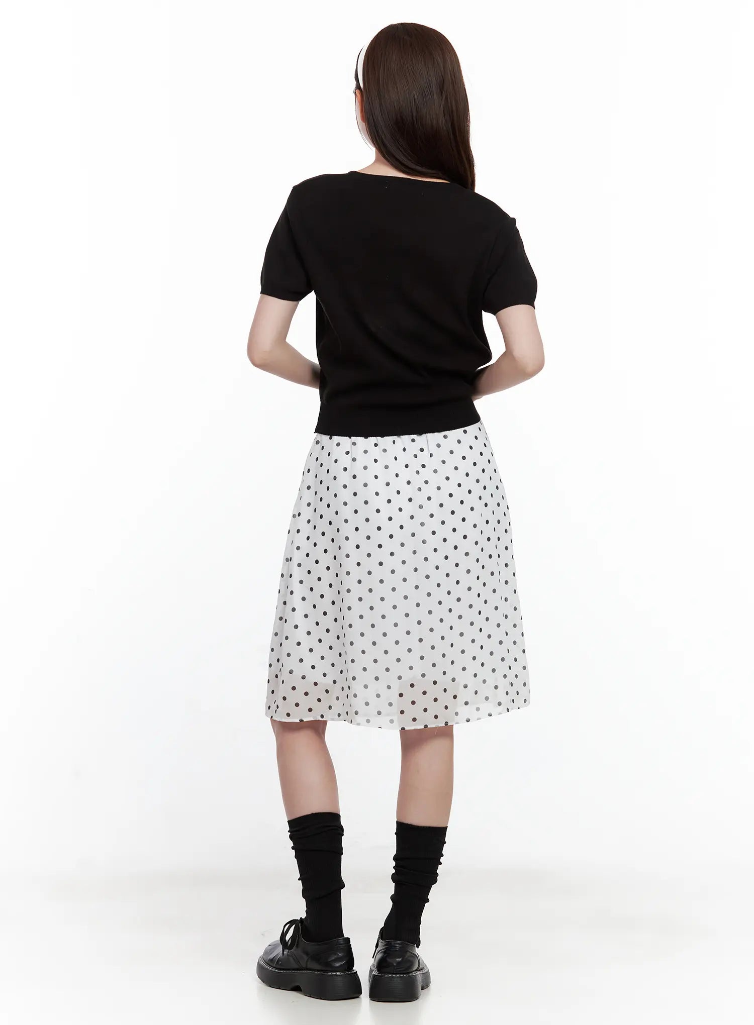 Lightweight Round-Neck Top CL502