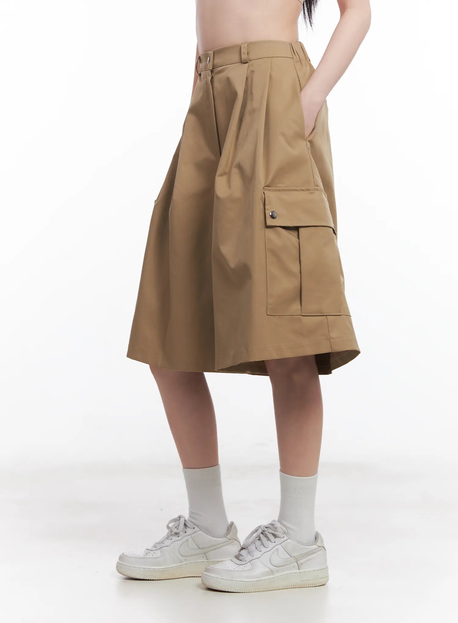 Wide-Leg Cargo Shorts CU510