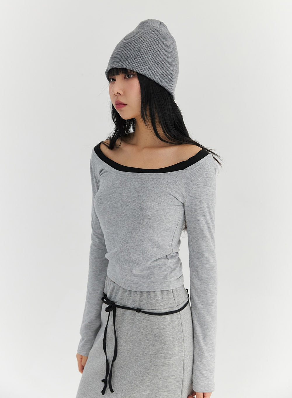 Wide U-Neck Semi Crop T-Shirt CN09