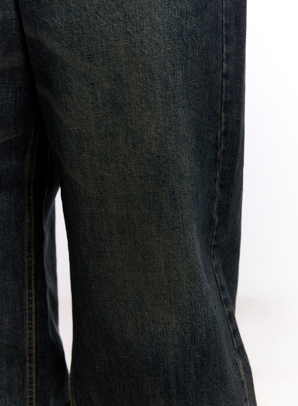 Men's Washed Relaxed-Fit Jeans IM512