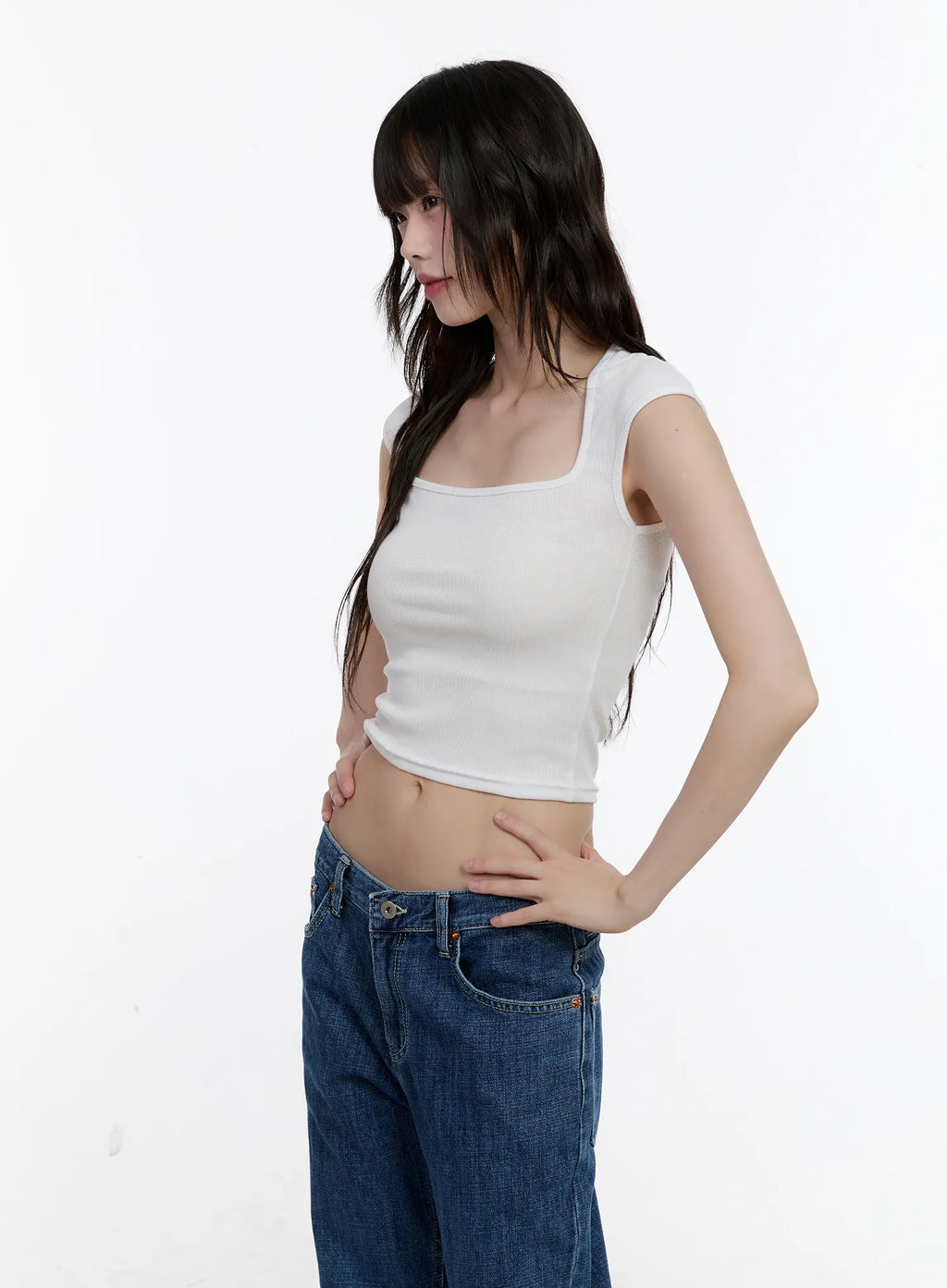 Square-Neck Fitted Top CL507