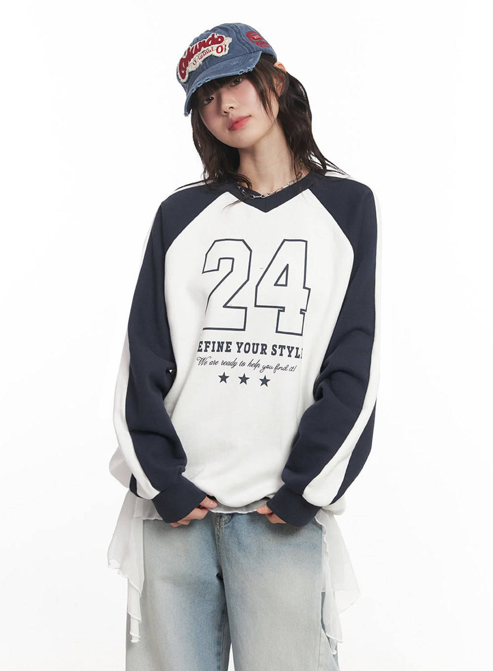 Graphic V-Neck Oversize Sweatshirt IM528