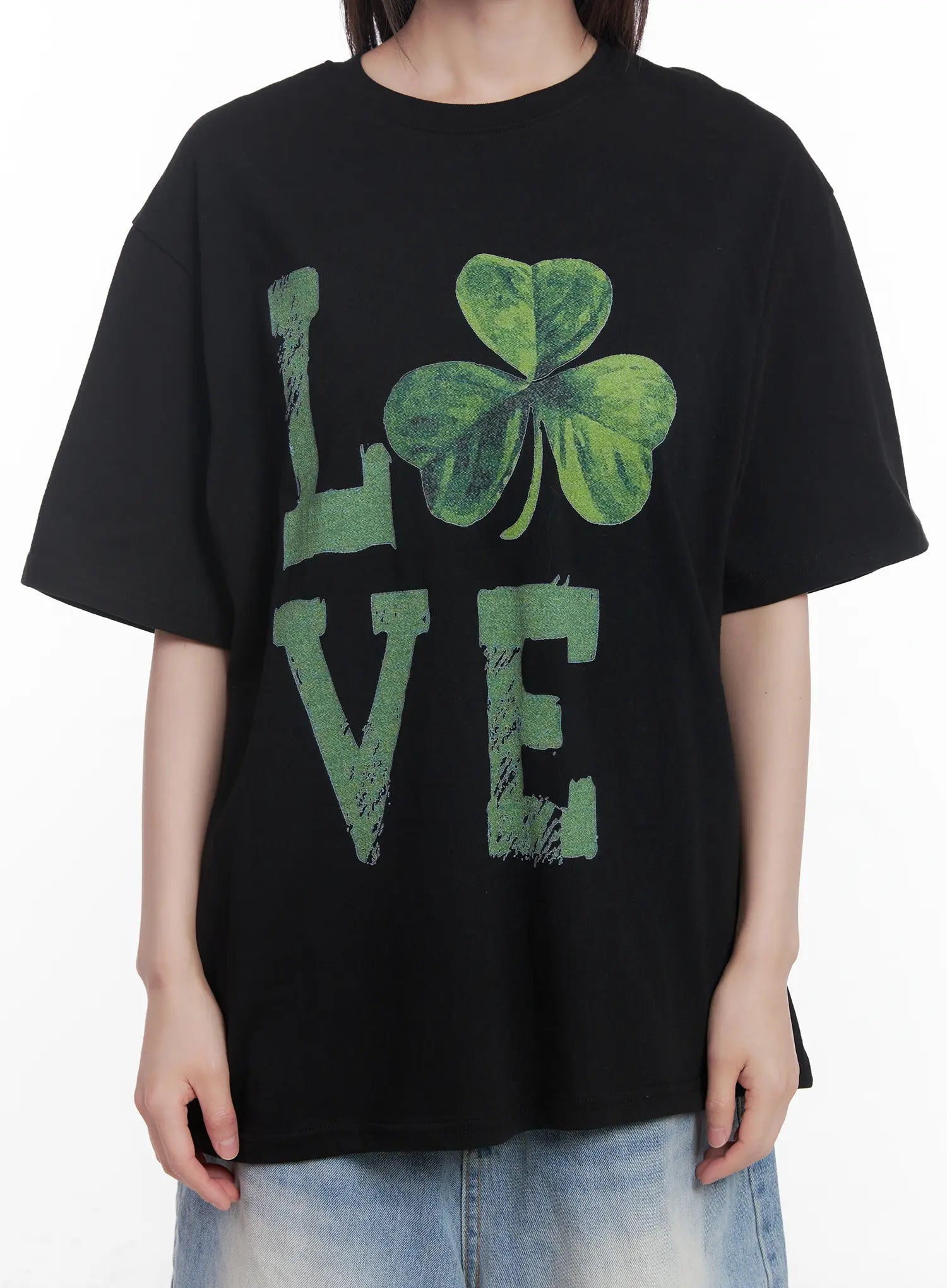 Lucky Graphic Tee CU519