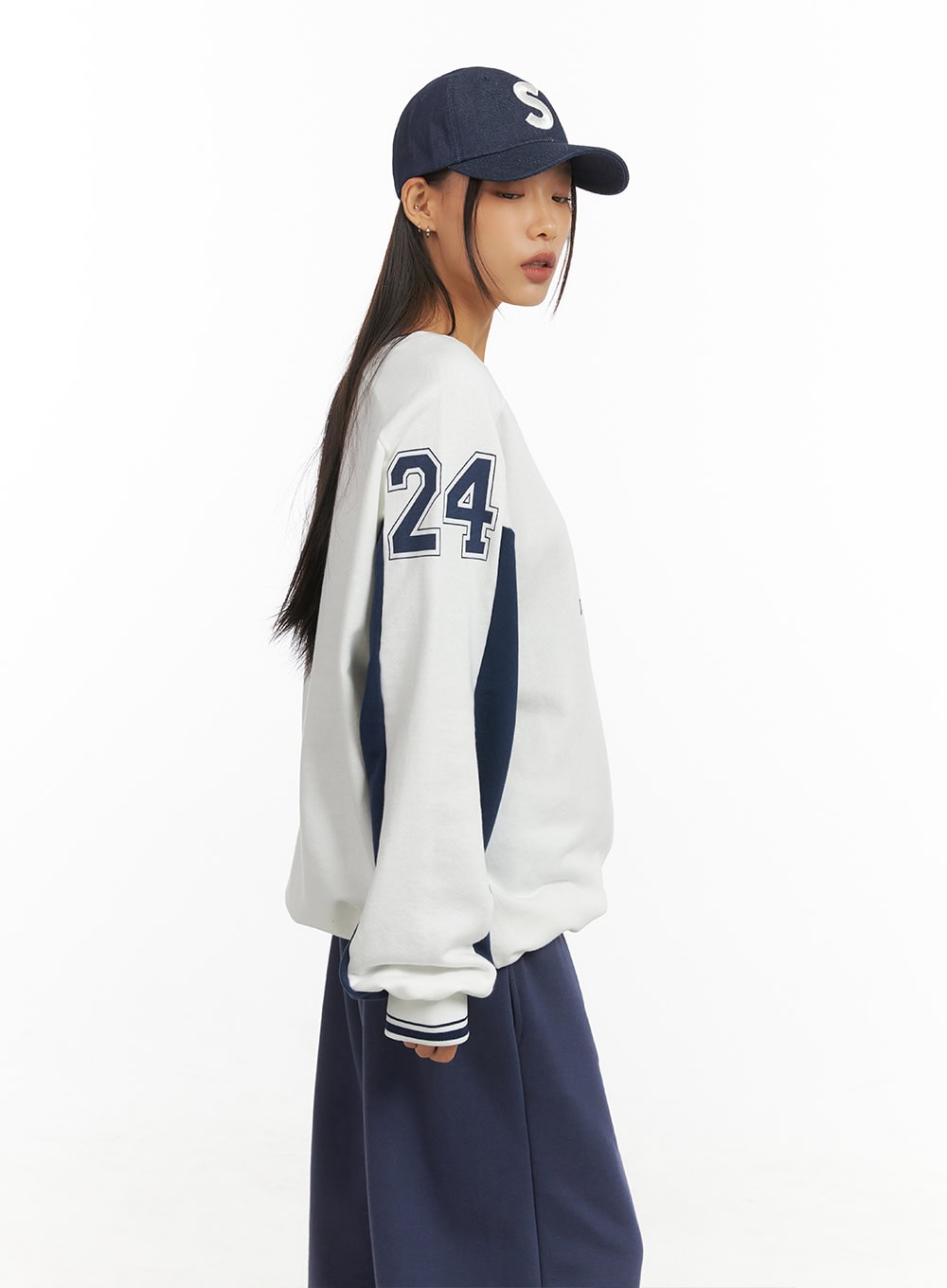White V-Neck Jersey Sweatshirt IO409