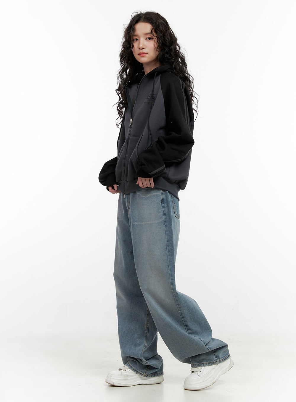 Taryn Chic Wide-Leg Jeans ON404
