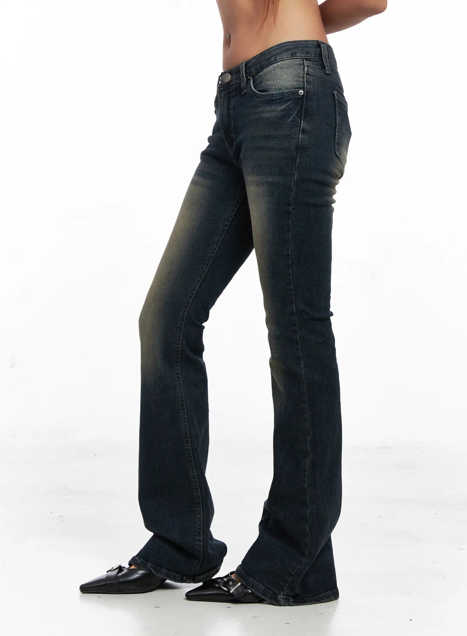 Elodie Vintage Washed Slim Flared Jeans CO510