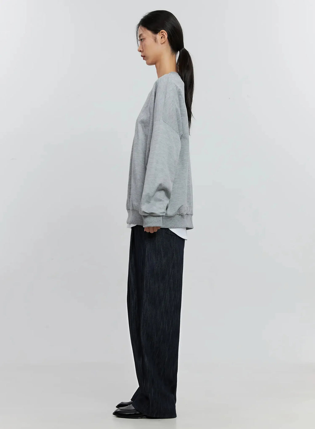 Classic Grey Crewneck Sweatshirt IS516