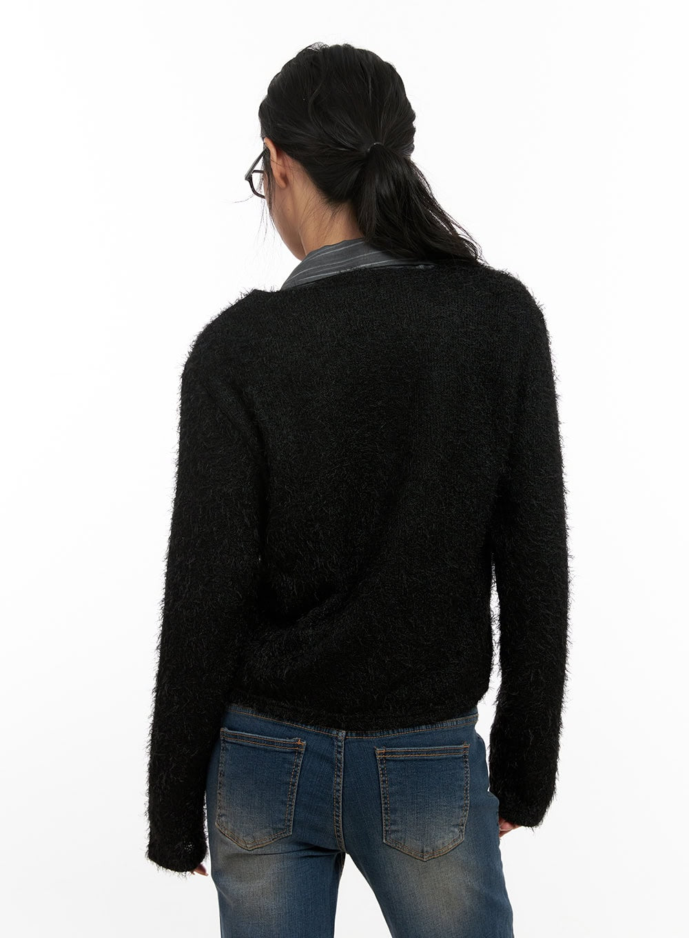 Slim-Fit Crop Cardigan CN416