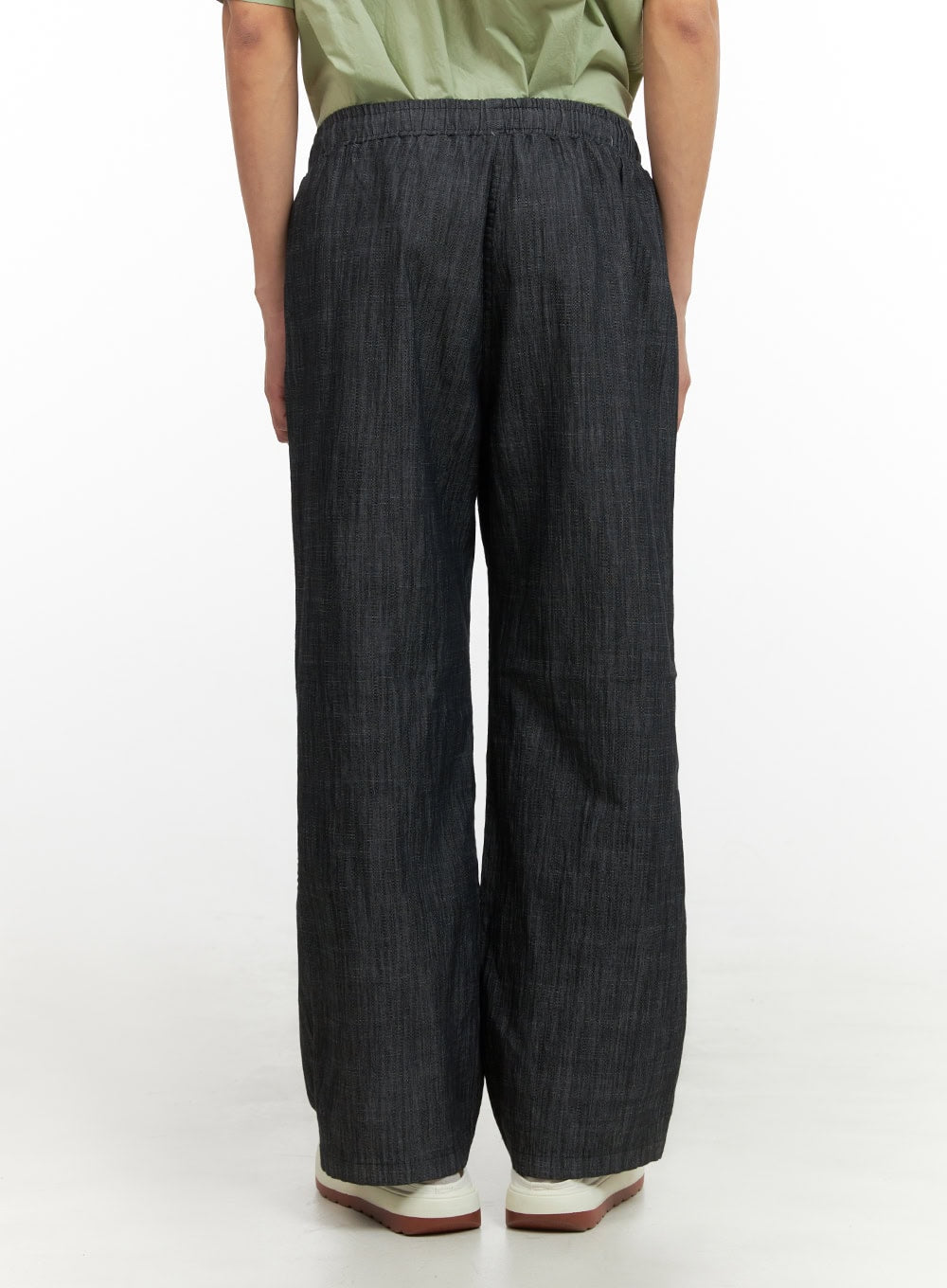 Men's Solid Loose Fit Jeans IY431