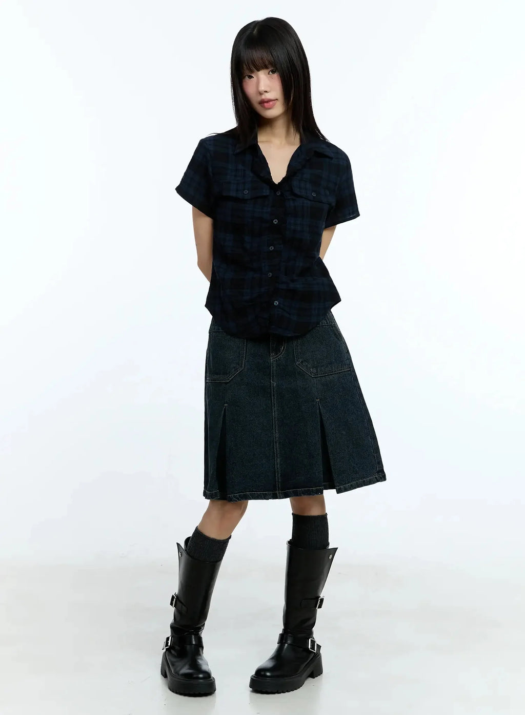 Slim-Fit Plaid Short-Sleeve Shirt IU523