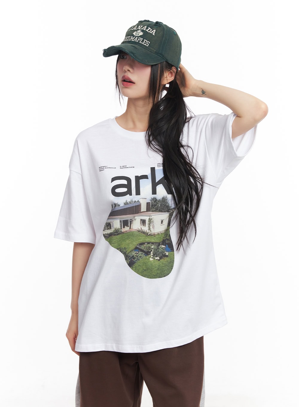 Round-Neck Graphic Tee CY512