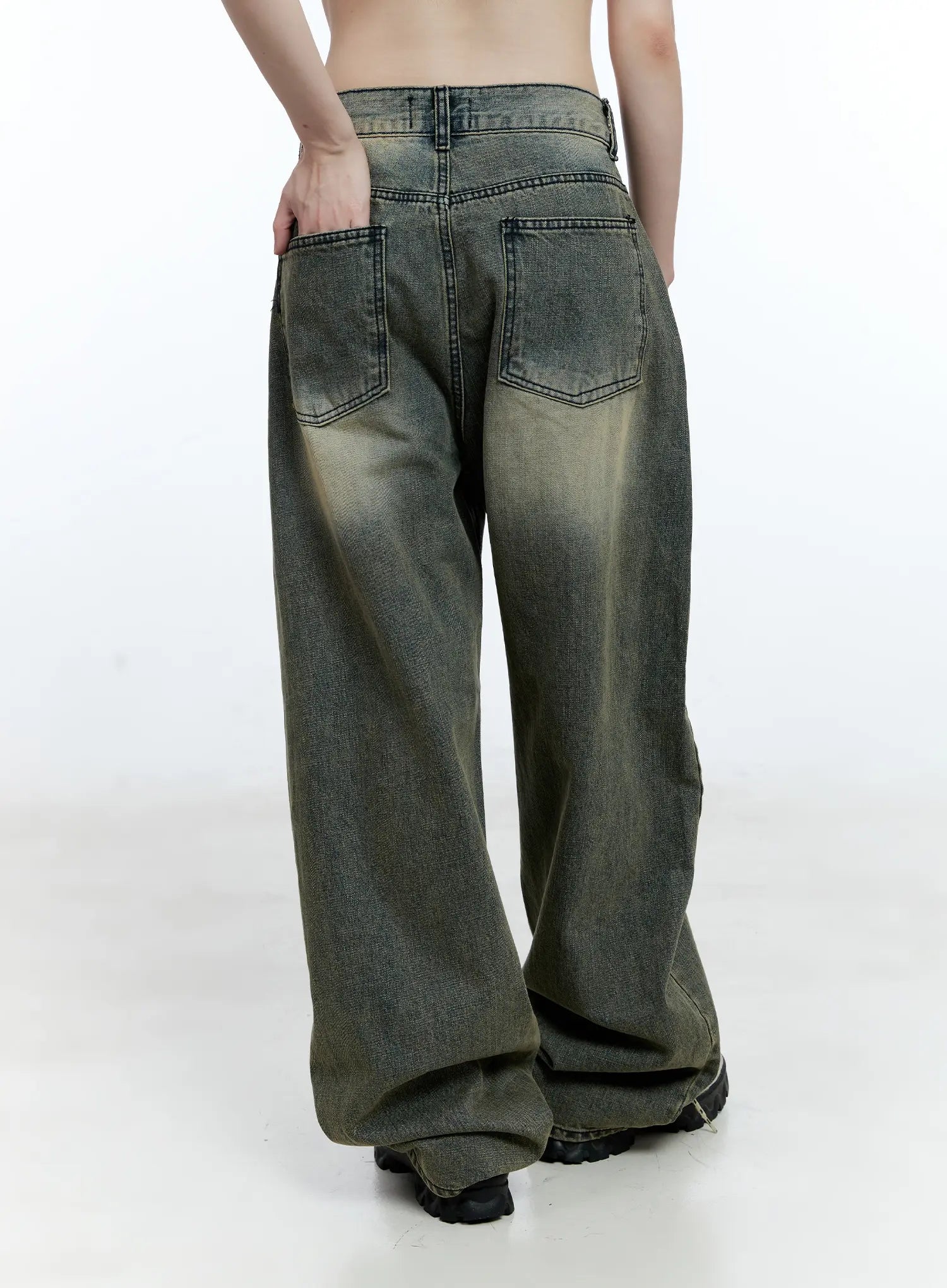 Yeonsoo Vintage-Wash Wide-Leg Jeans CG507