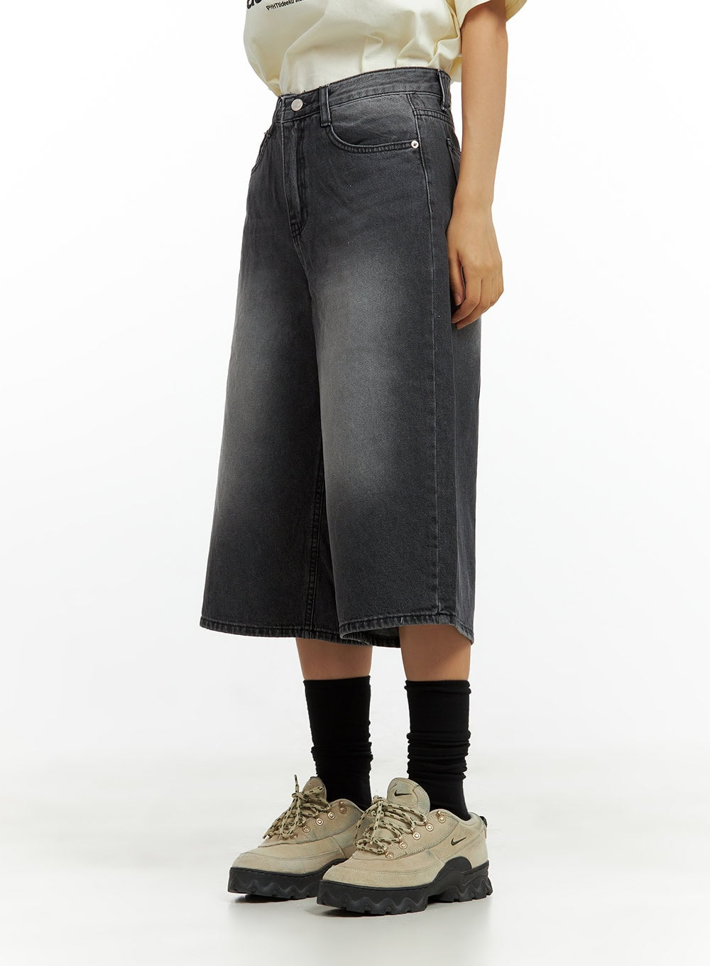 Washed Wide Jorts CU420