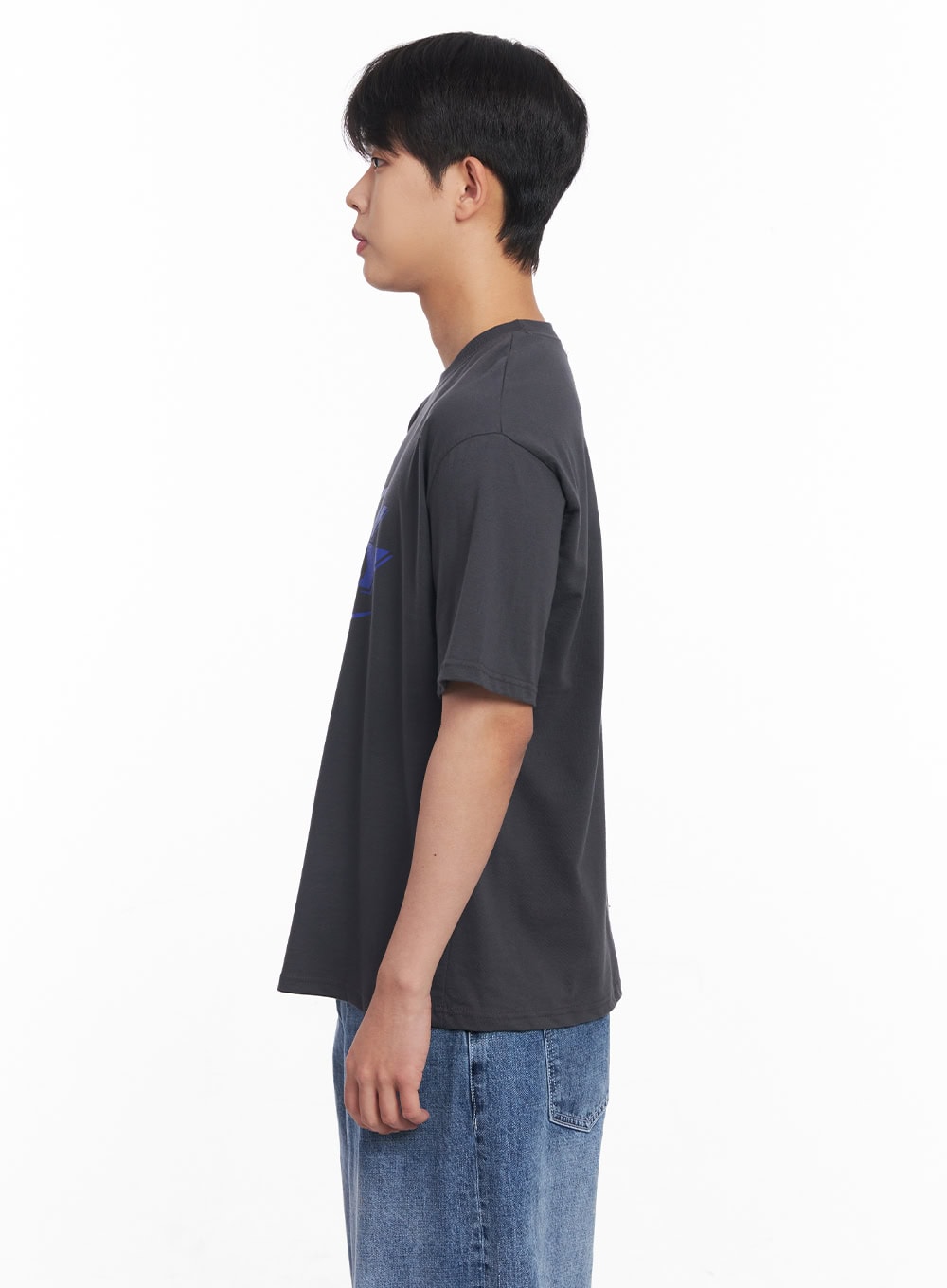 Men's "Dilly" Graphic T-Shirt IY522