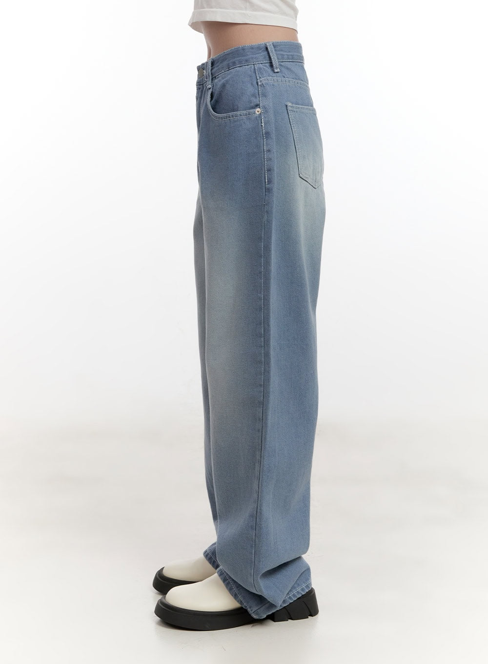 Zoey Washed Wide-Leg Jeans CF528