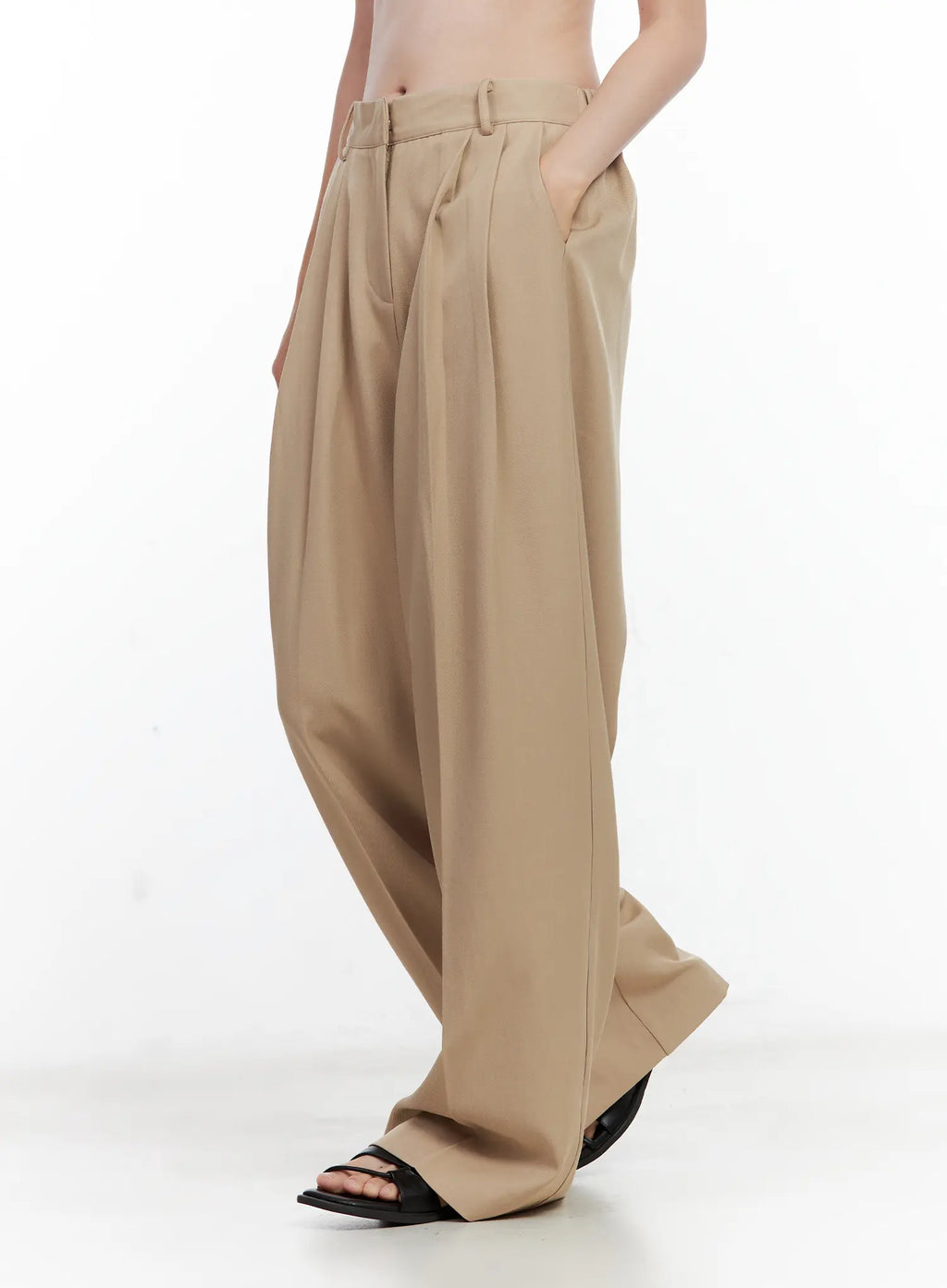 Wide-Leg Pintuck Slacks CL502