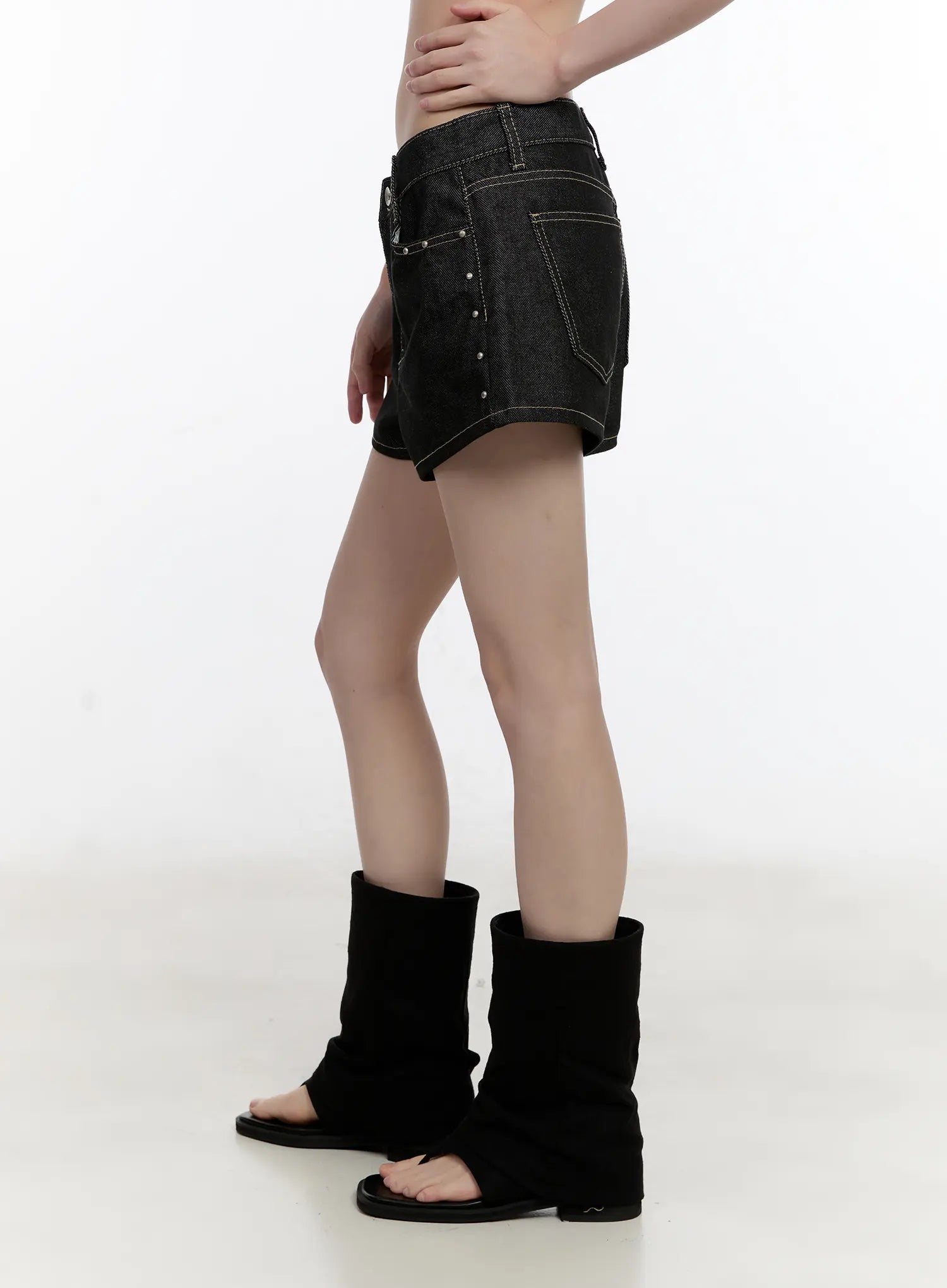 No-Fade Studded Denim Shorts CL504