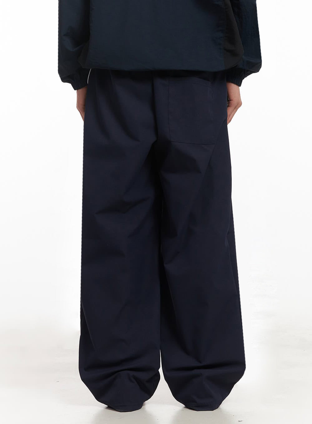 Men's Pintuck Windbreaker Sweatpants IA510