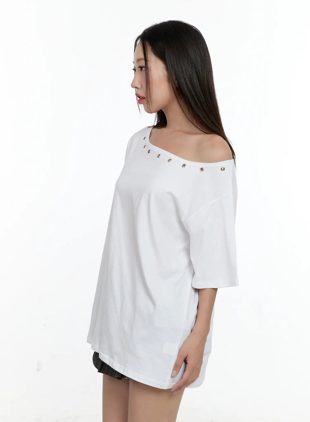 Off-Shoulder Eyelet Tee CL531