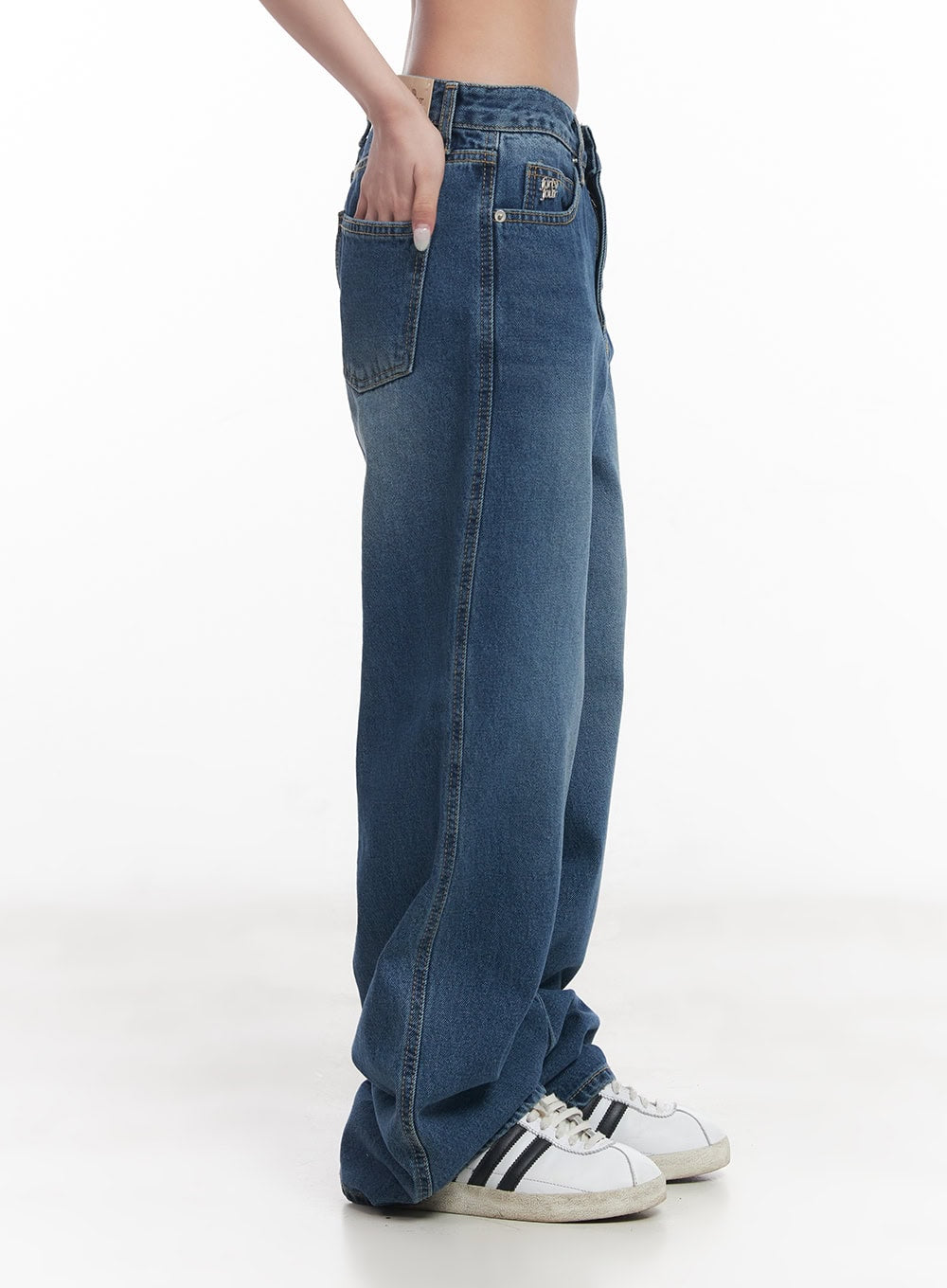 Lilyanna Wide-Leg Jeans CY527