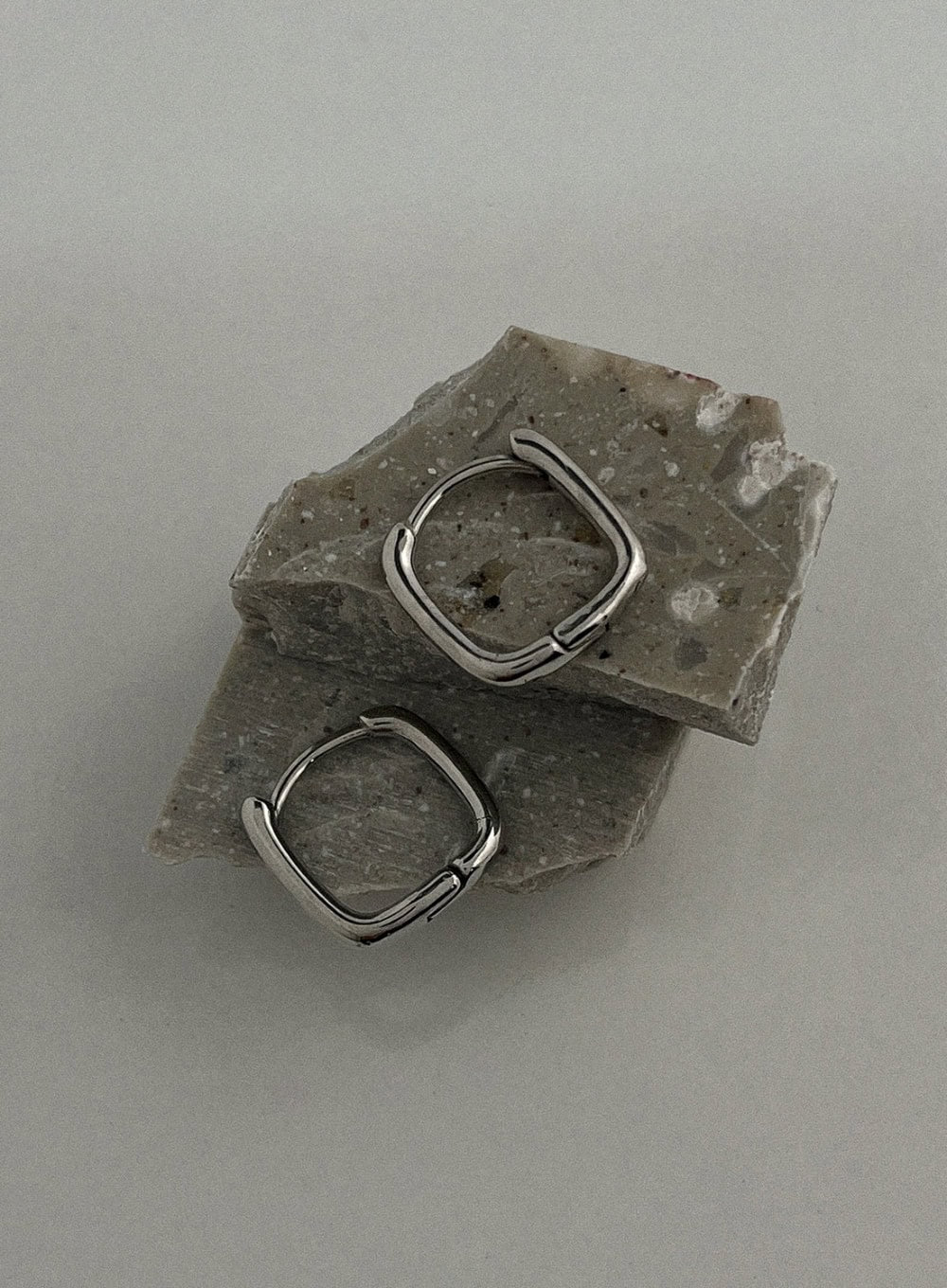 Simple Square Ring Earrings IL415