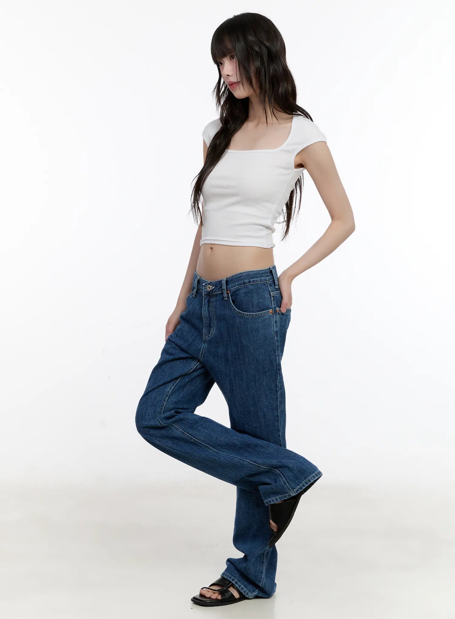 Wonhee Loose Flared Dark-Wash Jeans CL507