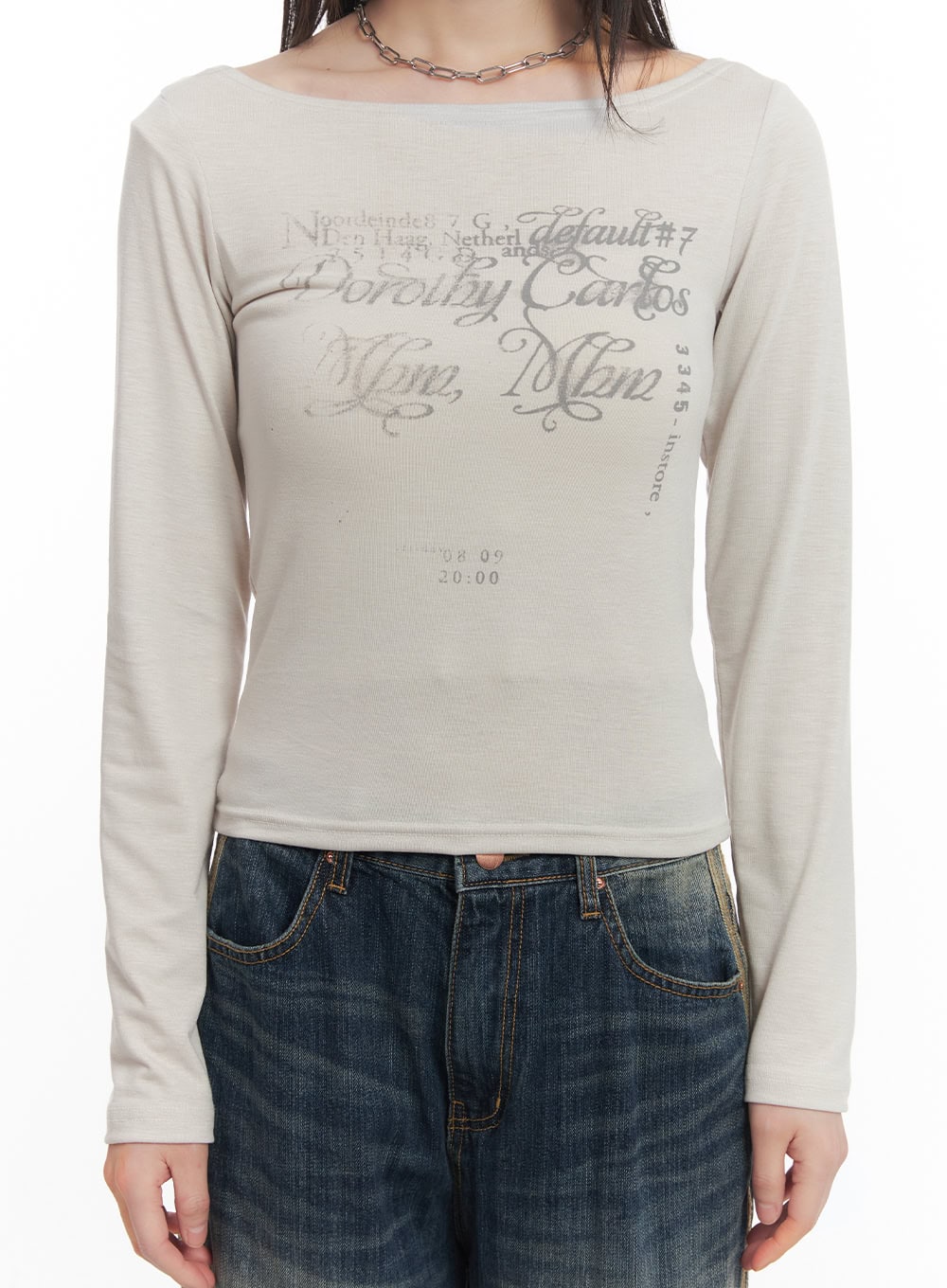 Slim-Fit Off-Shoulder Graphic Top CF518