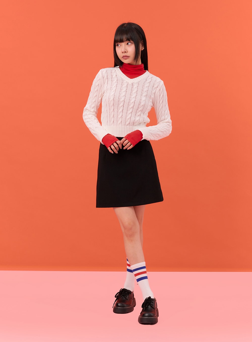 Cable Knit V-Neck Sweater IN301