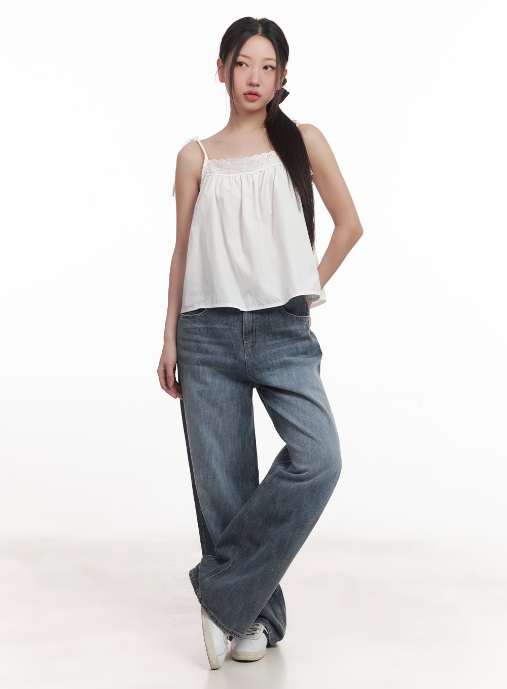 Loose-Fit Lace Trim Cami CM528