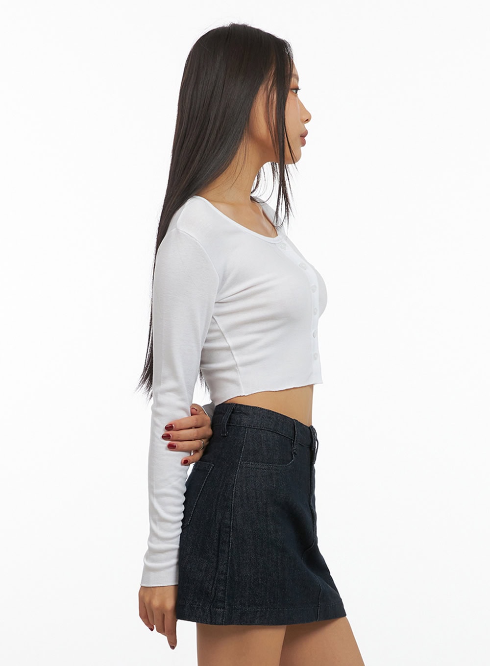 Buttoned U-Neck Crop Top IS427