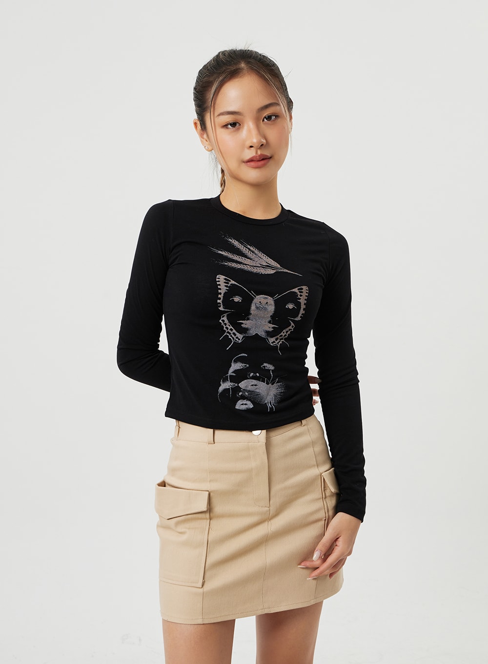 Cropped Graphic Top CM306