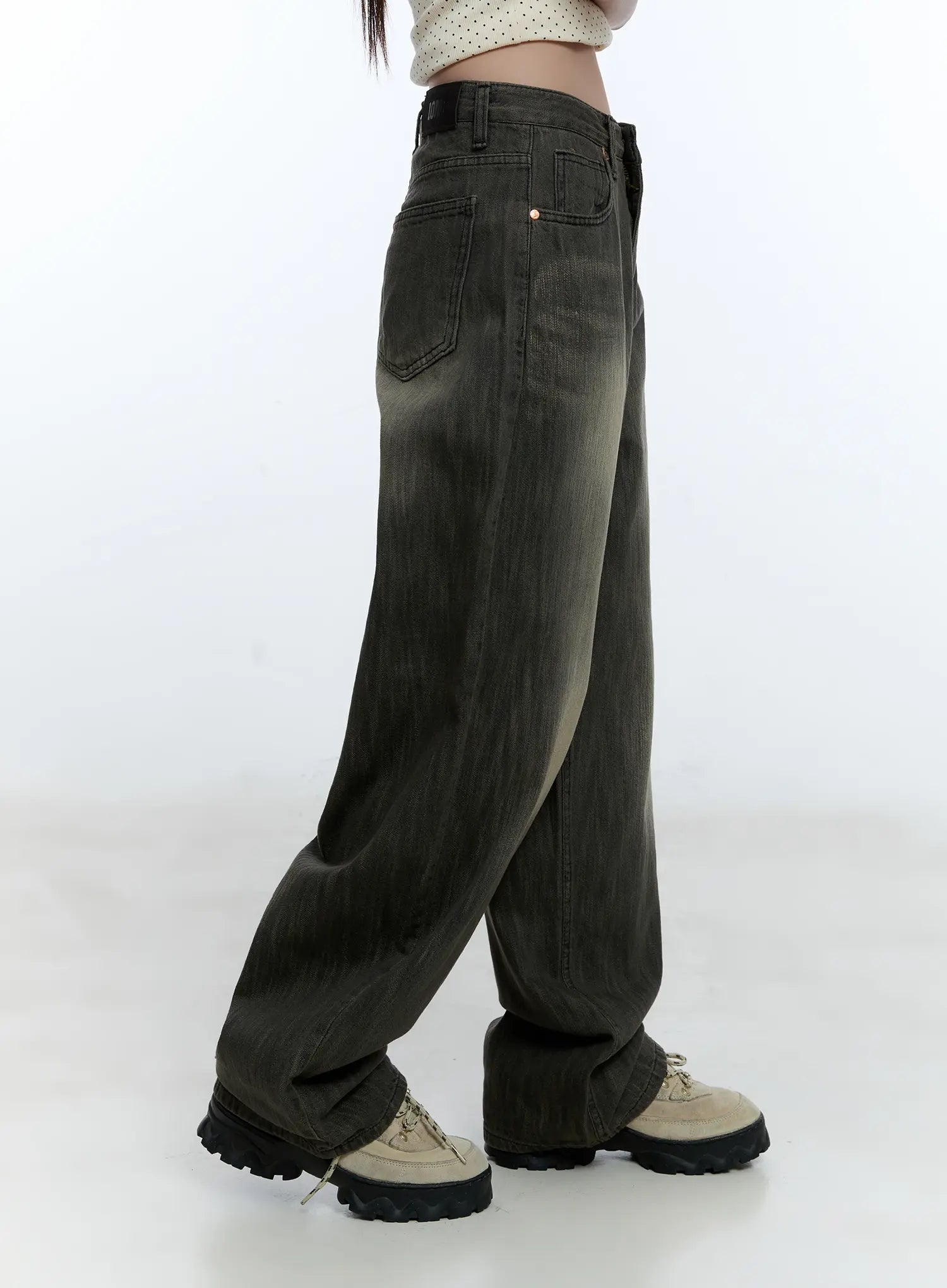 Chaeeun Washed Wide-Leg Jeans CU527